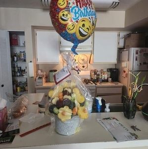 Meet your Posher, Ada